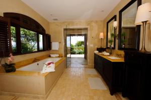 Ruang duduk di Royal Isabela