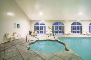 Bazén v ubytování La Quinta by Wyndham Conference Center Prescott nebo v jeho okolí