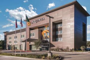 a rendering of a quinilla hotel at La Quinta by Wyndham Dallas - Richardson in Dallas