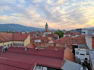 Nespecifikovaný výhled na hory nebo výhled na hory při pohledu z apartmánu