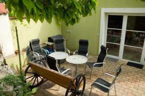 Posezení v ubytování Pension Kiwi