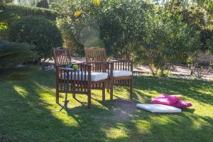 Zahrada ubytování Alzina Villa 5 bedrooms with pool in Sa Coma Bunyola at the foot of the Sierra de Tramuntana but close to Palma