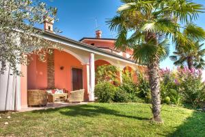 Zahrada ubytování B&B Villa Gloriana + 25 fotografií