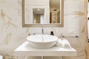 Kúpeľňa v ubytovaní Trevi Chic House + 30 fotografií