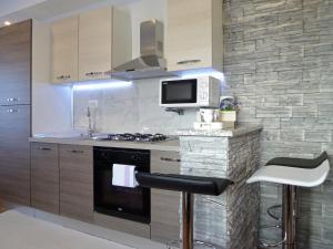 Kuchyňa alebo kuchynka v ubytovaní Apartment Petra i Nikola