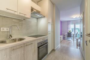 Kuchyňa alebo kuchynka v ubytovaní Lavanda Zadar - NEW apartment