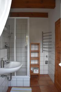 Ένα μπάνιο στο Wohnung 2 Landhaus II