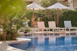 Бассейн в Hotel Villa Chiquita - Adults Only - Over 12 или поблизости