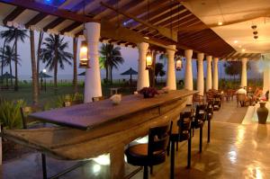 Gallery image of Tangerine Beach Hotel in Kalutara