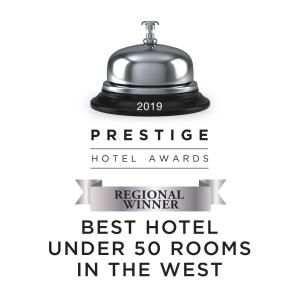 Raasay House Hotel的证书、奖牌、标识或其他文件