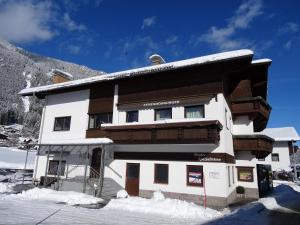 Nespecifikovaný výhled na hory nebo výhled na hory při pohledu z apartmánu