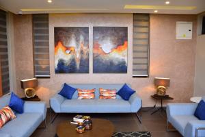Razana Hotel的休息区