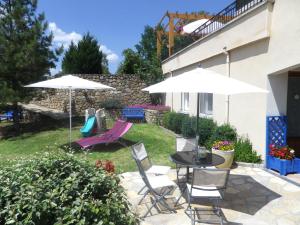 Photo de la galerie de l'établissement Le Panorama - Chambres d'hôtes - Cuisine disponible, à Vieille-Brioude