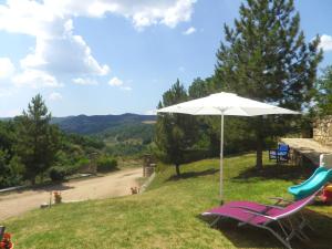 Photo de la galerie de l'établissement Le Panorama - Chambres d'hôtes - Cuisine disponible, à Vieille-Brioude