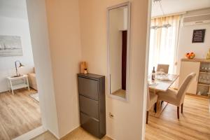 Posedenie v ubytovaní Luxury Apartment Nuneni