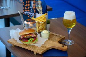 Comida en el hotel o alrededores