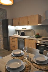 Köök või kööginurk majutusasutuses Petras Gi - Stone Houses