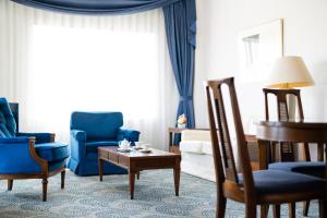 Posezení v ubytování Hotel Okura Niigata
