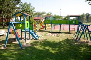 
Детска площадка в Спа Хотел Хисар

