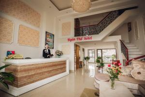 Ο χώρος του λόμπι ή της ρεσεψιόν στο Ngàn Phố Studio & Love Hotel
