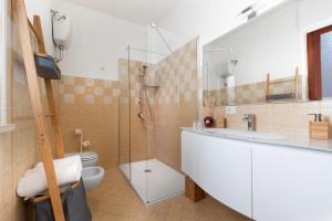 Ένα μπάνιο στο Maison Iolanda +36 φωτογραφίες