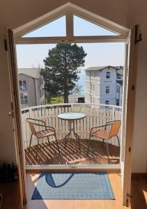 Galeriebild der Unterkunft VM13: MEERBLICK + BALKON + 2019 RENOVIERT = URLAUB in Sassnitz