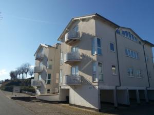 Galeriebild der Unterkunft VM13: MEERBLICK + BALKON + 2019 RENOVIERT = URLAUB in Sassnitz