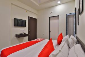 Μια τηλεόραση ή/και κέντρο ψυχαγωγίας στο Hotel Nova Havana