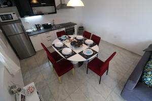 Kuchyňa alebo kuchynka v ubytovaní Apartman La maison