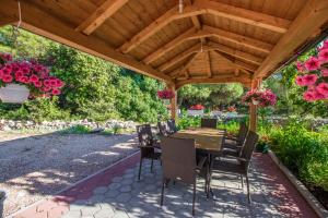 Zahrada ubytování Apartmani Vesna