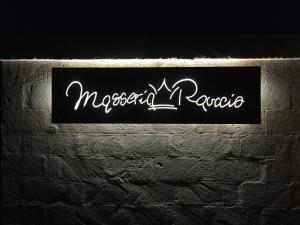 Ein Zertifikat, Auszeichnung, Logo oder anderes Dokument, das in der Unterkunft Masseria Rauccio ausgestellt ist