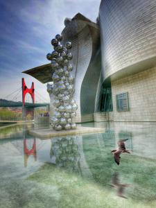 Фотография из галереи Guggenheim Bilbao Center в городе Бильбао