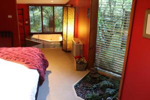 Vannituba majutusasutuses Linden Gardens Rainforest Retreat