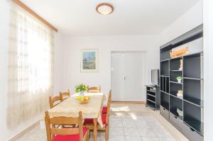 Fotografie z fotogalerie ubytování Apartments and Room Sun & Sea v Podgoře