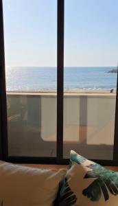 Gallery image of The Shore@GreenCoast - Waterfront Beach House Espinho in Espinho