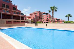 Bazén v ubytovaní Home2Book Amazing Sea View El Médano Pool & Wifi alebo v jeho blízkosti