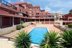 Bazén v ubytovaní Home2Book Amazing Sea View El Médano Pool & Wifi alebo v jeho blízkosti