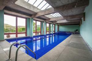 A piscina localizada em Hotel Solar do Rosário ou nos arredores
