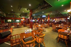 Restaurace v ubytování Ramada by Wyndham Bahrain