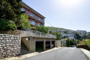Nespecifikovaný výhled na hory nebo výhled na hory při pohledu z apartmánu