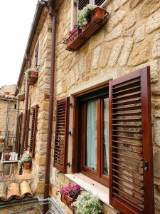 The building in which a panziókat is located
