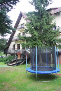 Plac zabaw dla dzieci w obiekcie Dom wczasowy Finezja