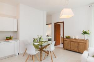 Gallery image of SERENA HOME in Villasimius +20 photos