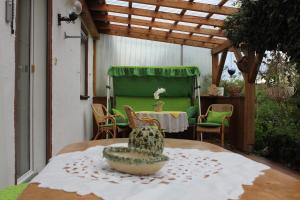 Posezení v ubytování Ferienhaus Storchennest