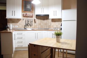 Kuchyň nebo kuchyňský kout v ubytování Acogedor apartamento con vista al mar