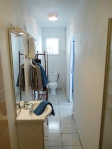 Vonios kambarys apgyvendinimo įstaigoje appartement de la callade