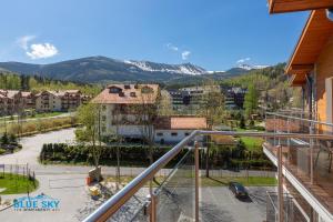 Nespecifikovaný výhled na hory nebo výhled na hory při pohledu z apartmánu