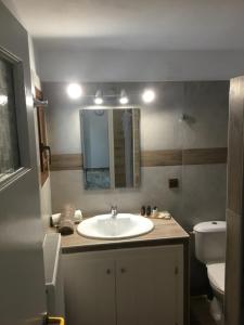 Koupelna v ubytování VILLA LEMONIA