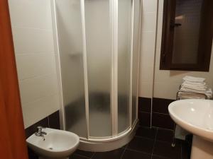 Φωτογραφία από το άλμπουμ του LA COCHERA σε Madrigal de la Vera