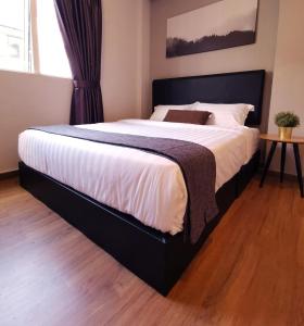 Rúm í herbergi á The Core Hotel